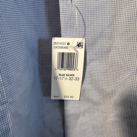 NWT Van Heusen Men’s Button Down Shirt Size XL - Picture 4 of 10